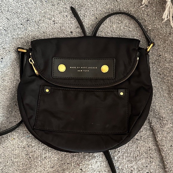 Marc by Marc Jacob’s Crossbody Purse - Picture 1 of 4